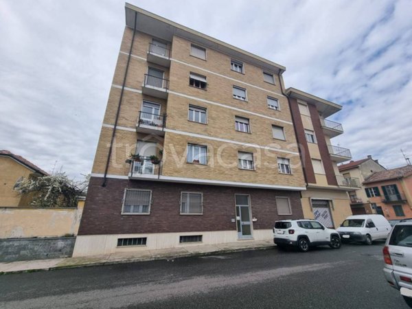 casa indipendente in vendita a Casale Monferrato