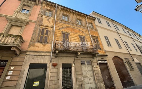 casa indipendente in vendita a Casale Monferrato