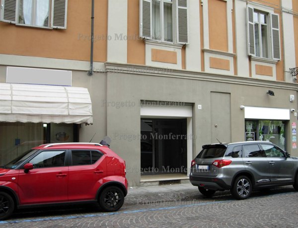negozio in vendita a Casale Monferrato