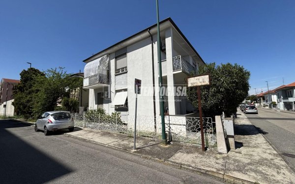 casa indipendente in vendita a Casale Monferrato