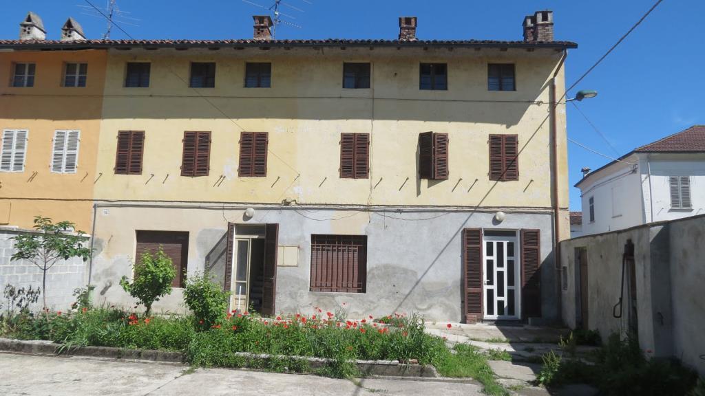 casa indipendente in vendita a Casale Monferrato in zona Terranova