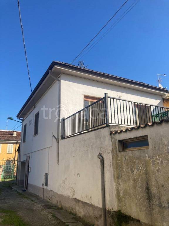 casa indipendente in vendita a Casale Monferrato in zona Terranova