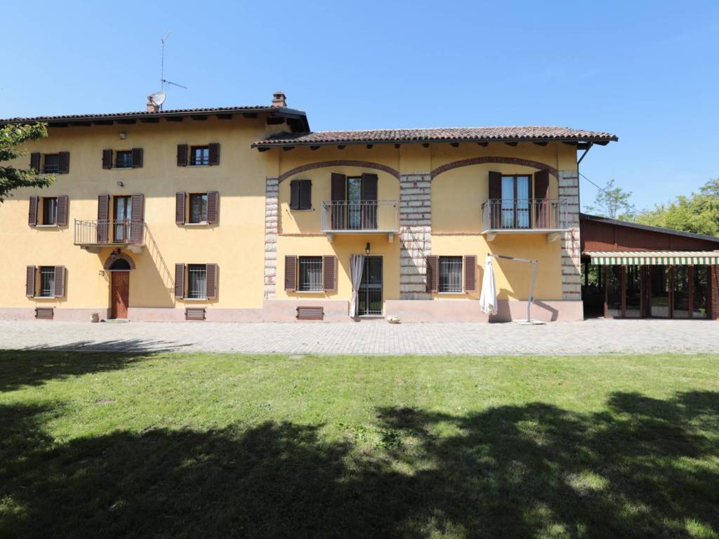 casa indipendente in vendita a Casale Monferrato