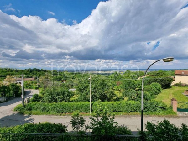 casa indipendente in vendita a Casale Monferrato in zona Rolasco