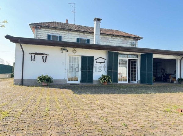 casa indipendente in vendita a Casale Monferrato