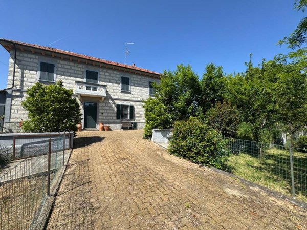 casa indipendente in vendita a Casale Monferrato