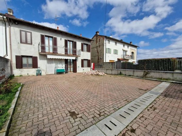 casa indipendente in vendita a Casale Monferrato