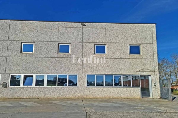 casa indipendente in vendita a Casale Monferrato in zona Santa Maria del Tempio