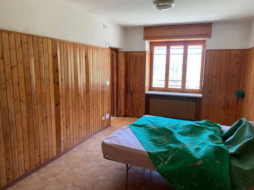 casa indipendente in vendita a Casale Monferrato in zona Vialarda