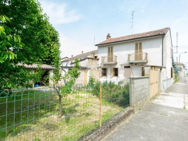 casa indipendente in vendita a Casale Monferrato