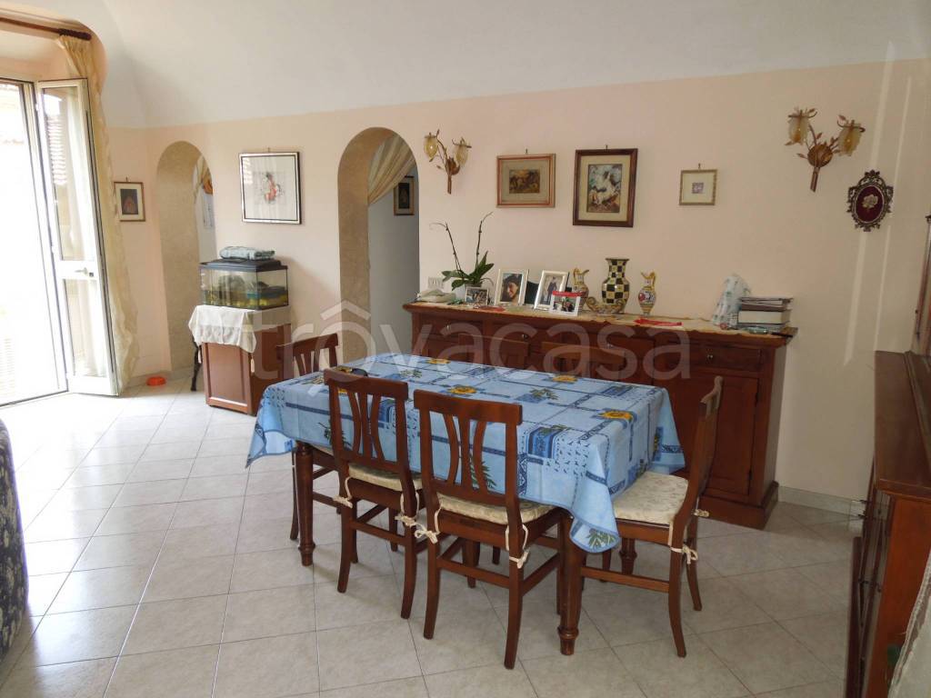 casa indipendente in vendita a Casale Monferrato