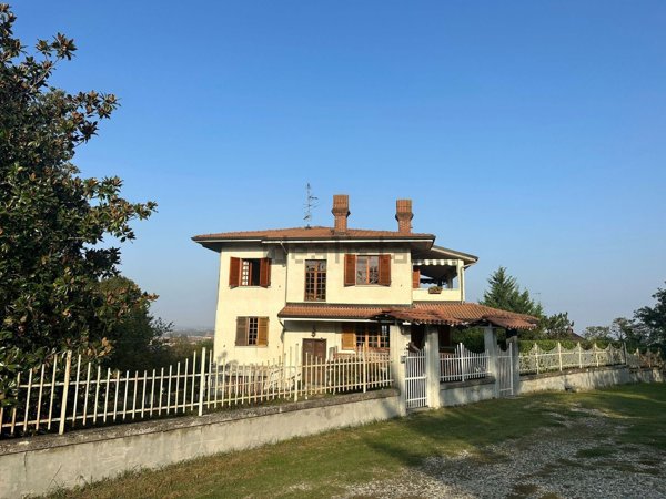 casa indipendente in vendita a Casale Monferrato