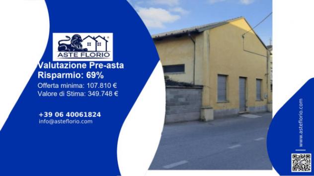 casa indipendente in vendita a Casale Monferrato in zona Casale Popolo