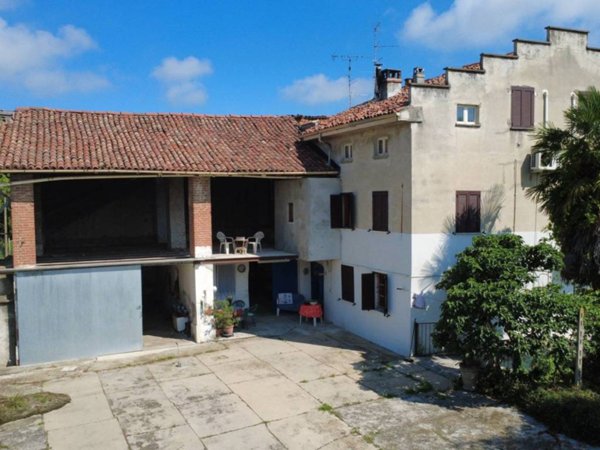 casa indipendente in vendita a Casale Monferrato