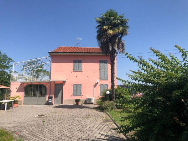 casa indipendente in vendita a Casale Monferrato