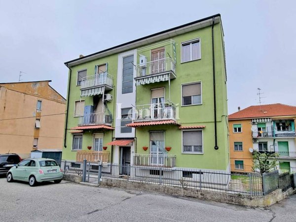 casa indipendente in vendita a Casale Monferrato