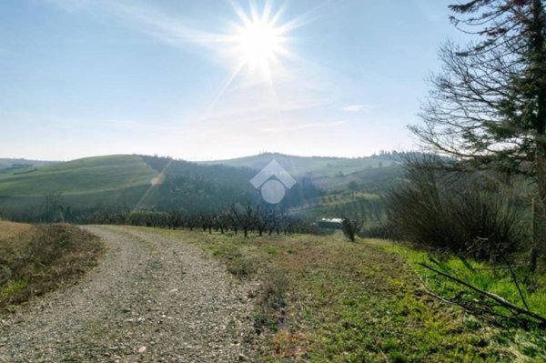 casa indipendente in vendita a Casale Monferrato in zona Vialarda