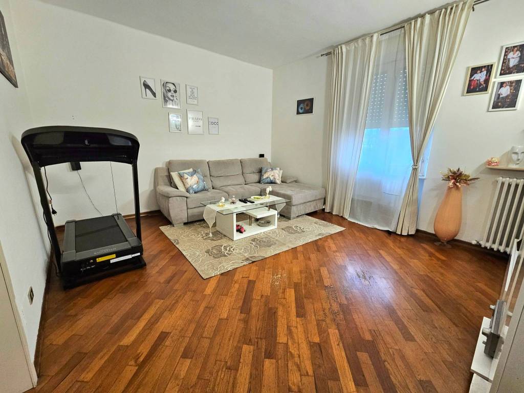 casa indipendente in vendita a Casale Monferrato