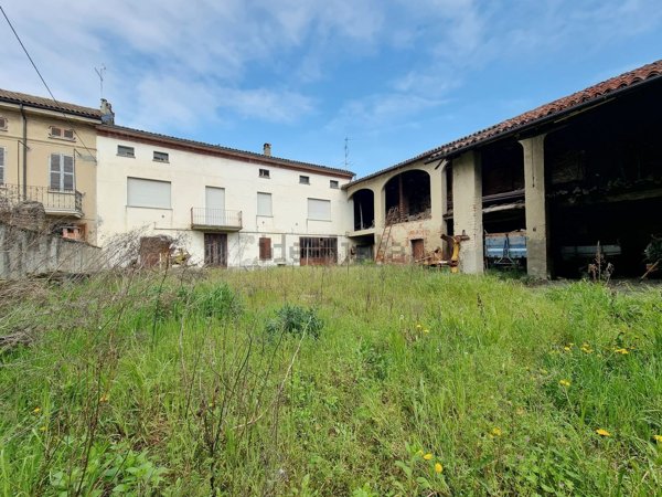 casa indipendente in vendita a Casale Monferrato