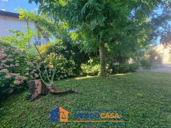 casa indipendente in vendita a Casale Monferrato