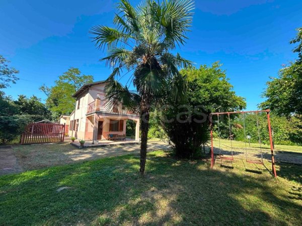 casa indipendente in vendita a Casale Monferrato in zona Rolasco