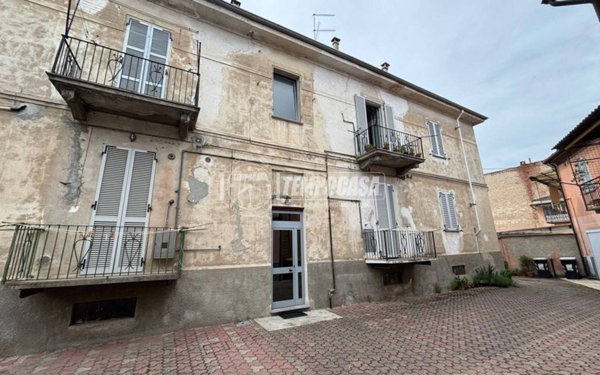 casa indipendente in vendita a Casale Monferrato