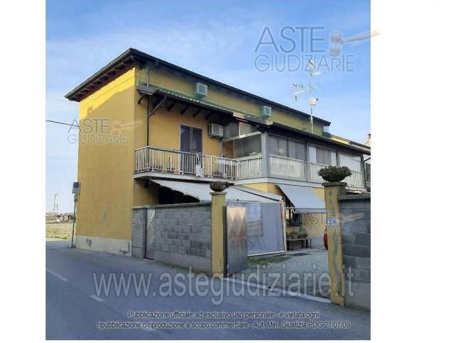 locale commerciale in vendita a Casale Monferrato