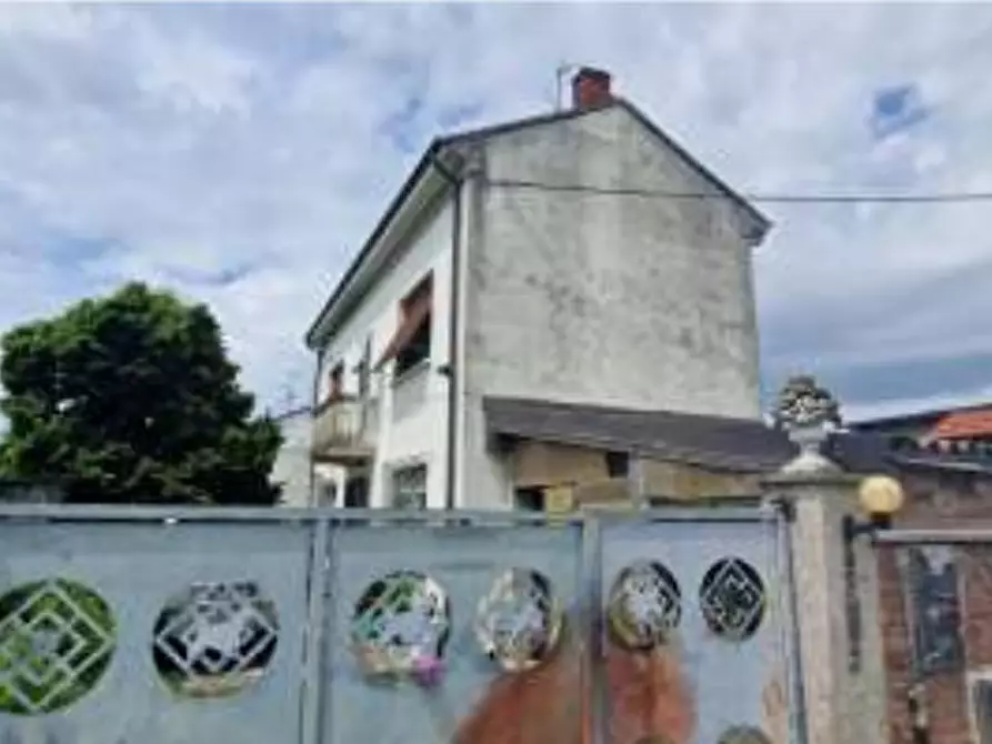 casa indipendente in vendita a Casale Monferrato in zona Terranova