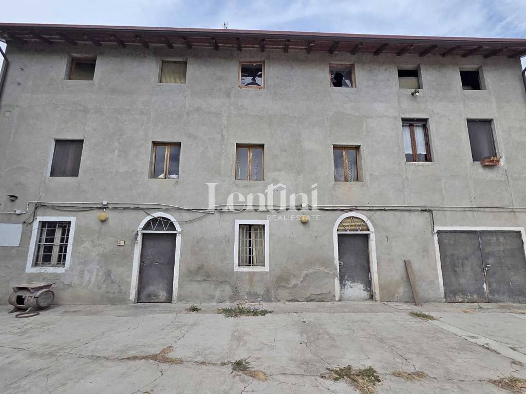 casa indipendente in vendita a Casale Monferrato