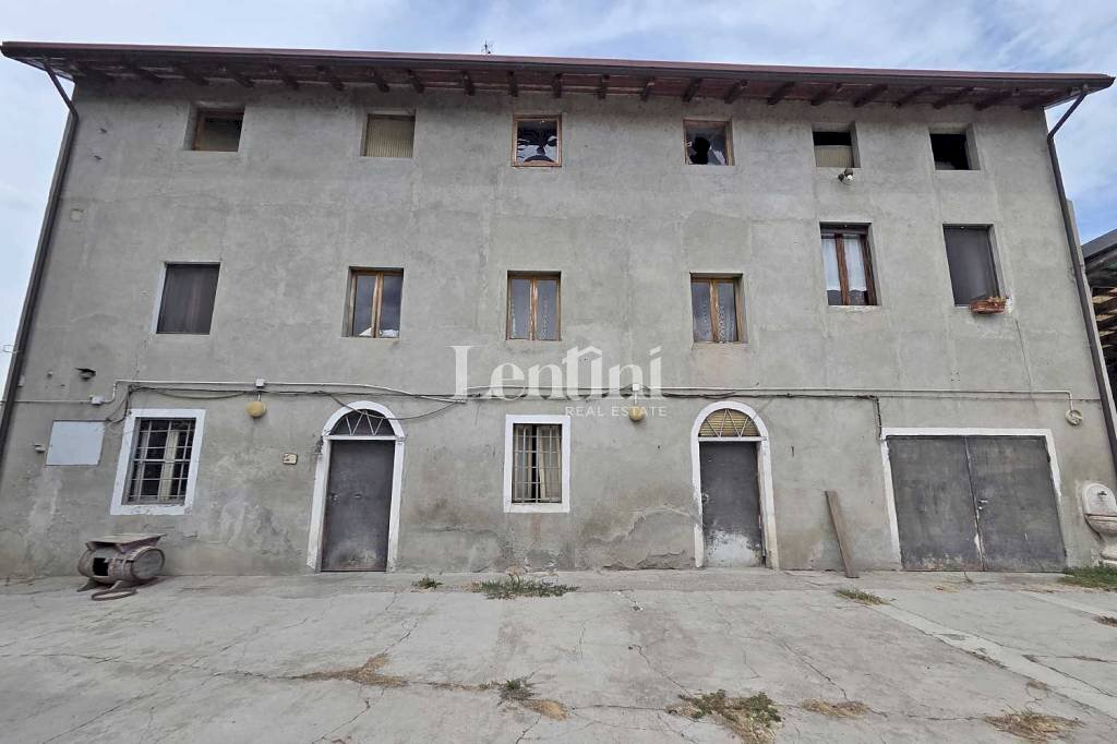 casa indipendente in vendita a Casale Monferrato