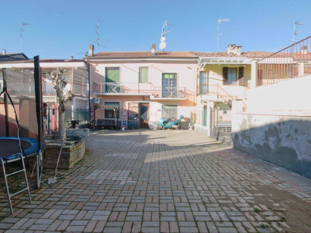 casa indipendente in vendita a Casale Monferrato