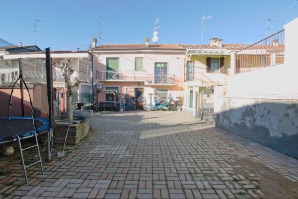 casa indipendente in vendita a Casale Monferrato