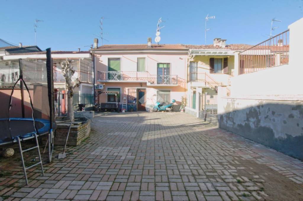 casa indipendente in vendita a Casale Monferrato