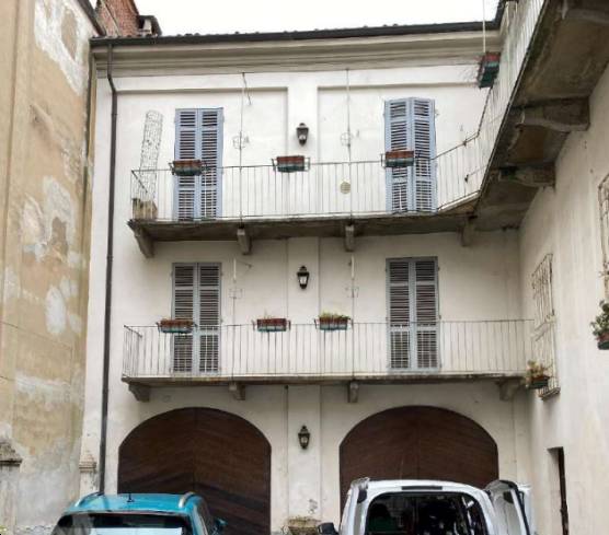 casa indipendente in vendita a Casale Monferrato
