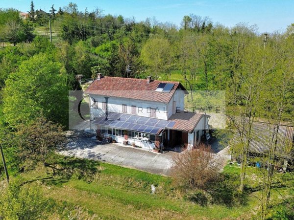 casa indipendente in vendita a Casale Monferrato in zona Rolasco