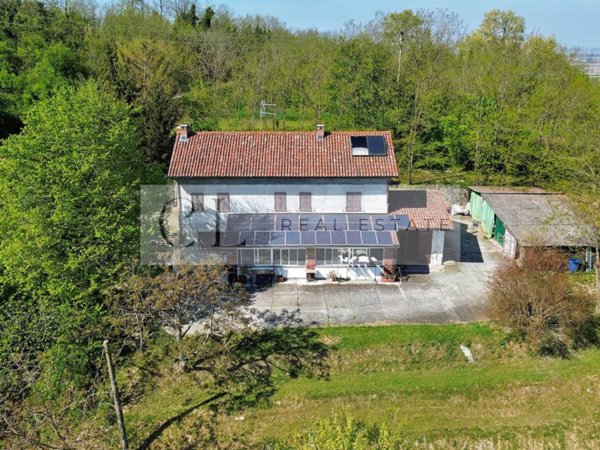 casa indipendente in vendita a Casale Monferrato in zona Rolasco