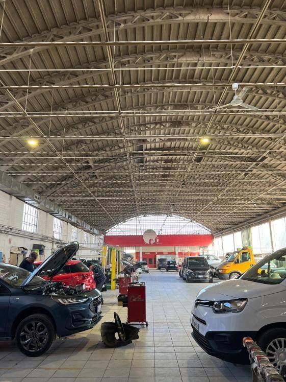 locale commerciale in vendita a Casale Monferrato