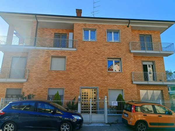 casa indipendente in vendita a Casale Monferrato