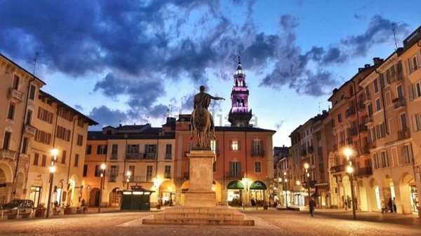 casa indipendente in vendita a Casale Monferrato