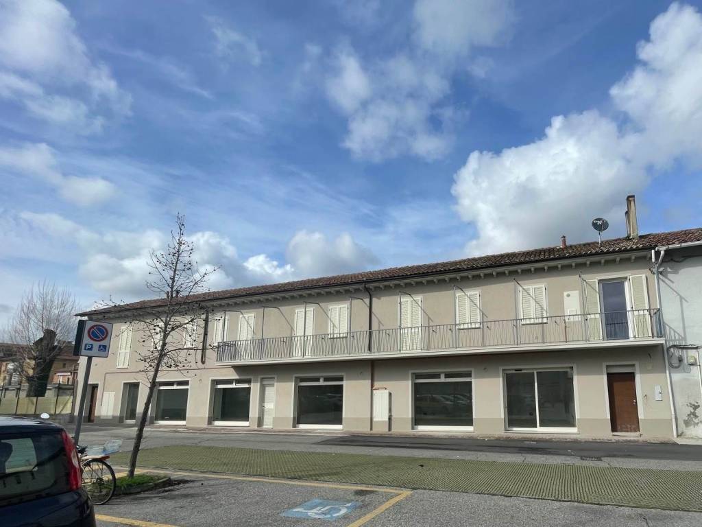 casa indipendente in vendita a Casale Monferrato