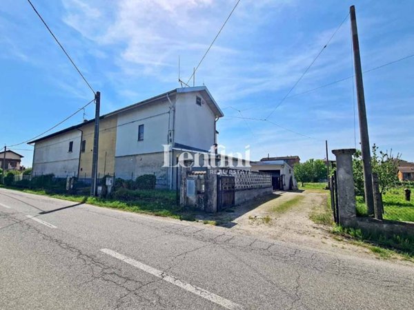 casa indipendente in vendita a Casale Monferrato