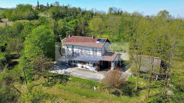 casa indipendente in vendita a Casale Monferrato in zona Rolasco