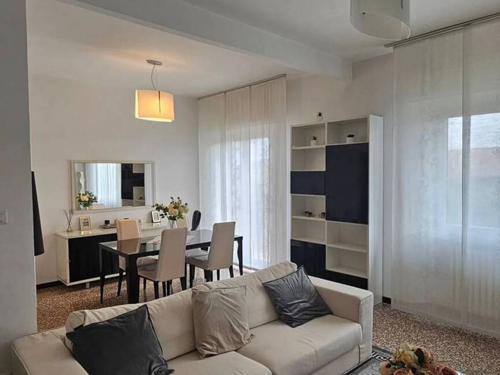 casa indipendente in vendita a Casale Monferrato