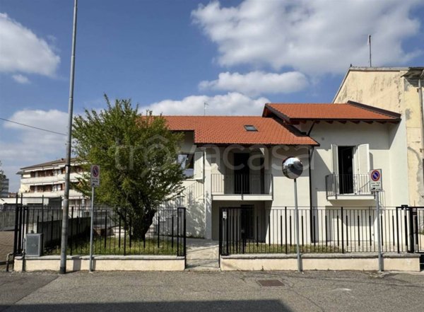 casa indipendente in vendita a Casale Monferrato