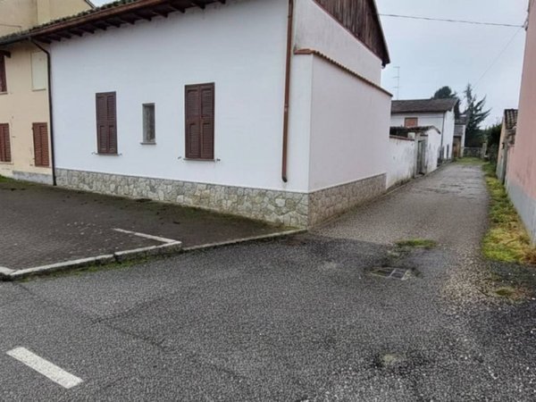 casa indipendente in vendita a Casale Monferrato