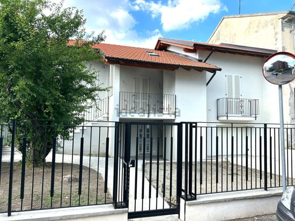 casa indipendente in vendita a Casale Monferrato