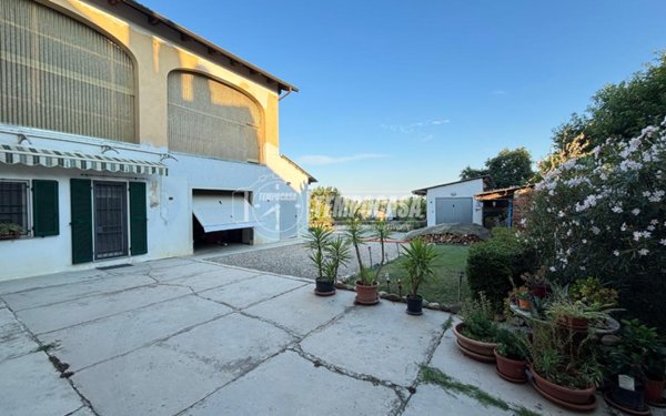 casa indipendente in vendita a Casale Monferrato in zona San Germano