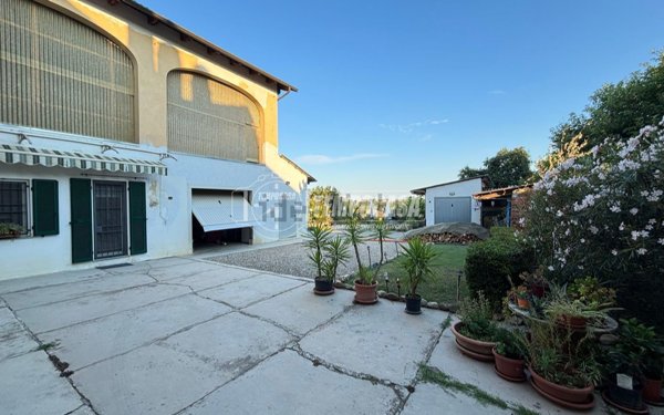 casa indipendente in vendita a Casale Monferrato in zona San Germano