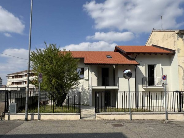 casa indipendente in vendita a Casale Monferrato