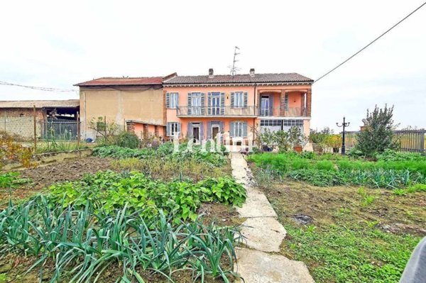 casa indipendente in vendita a Casale Monferrato in zona Terranova